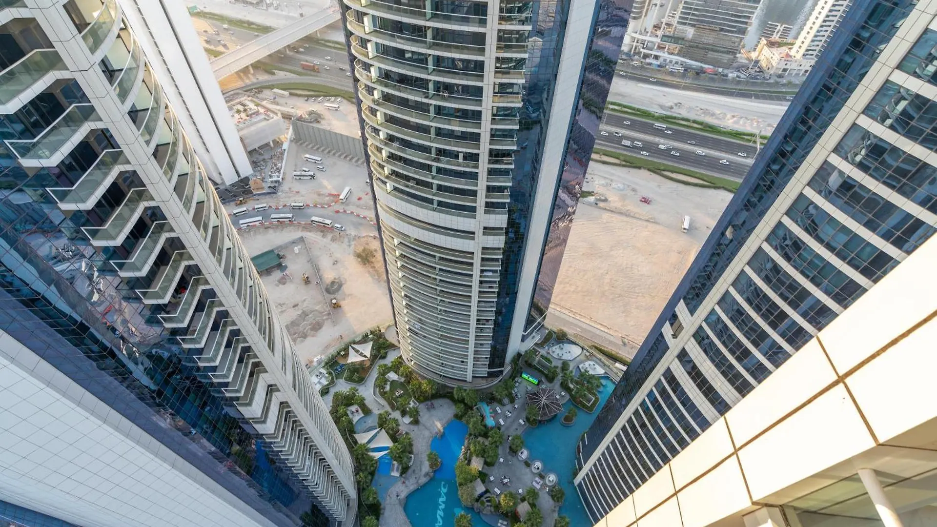 Damac Paramount Tower Burj Views Dubai 0*,