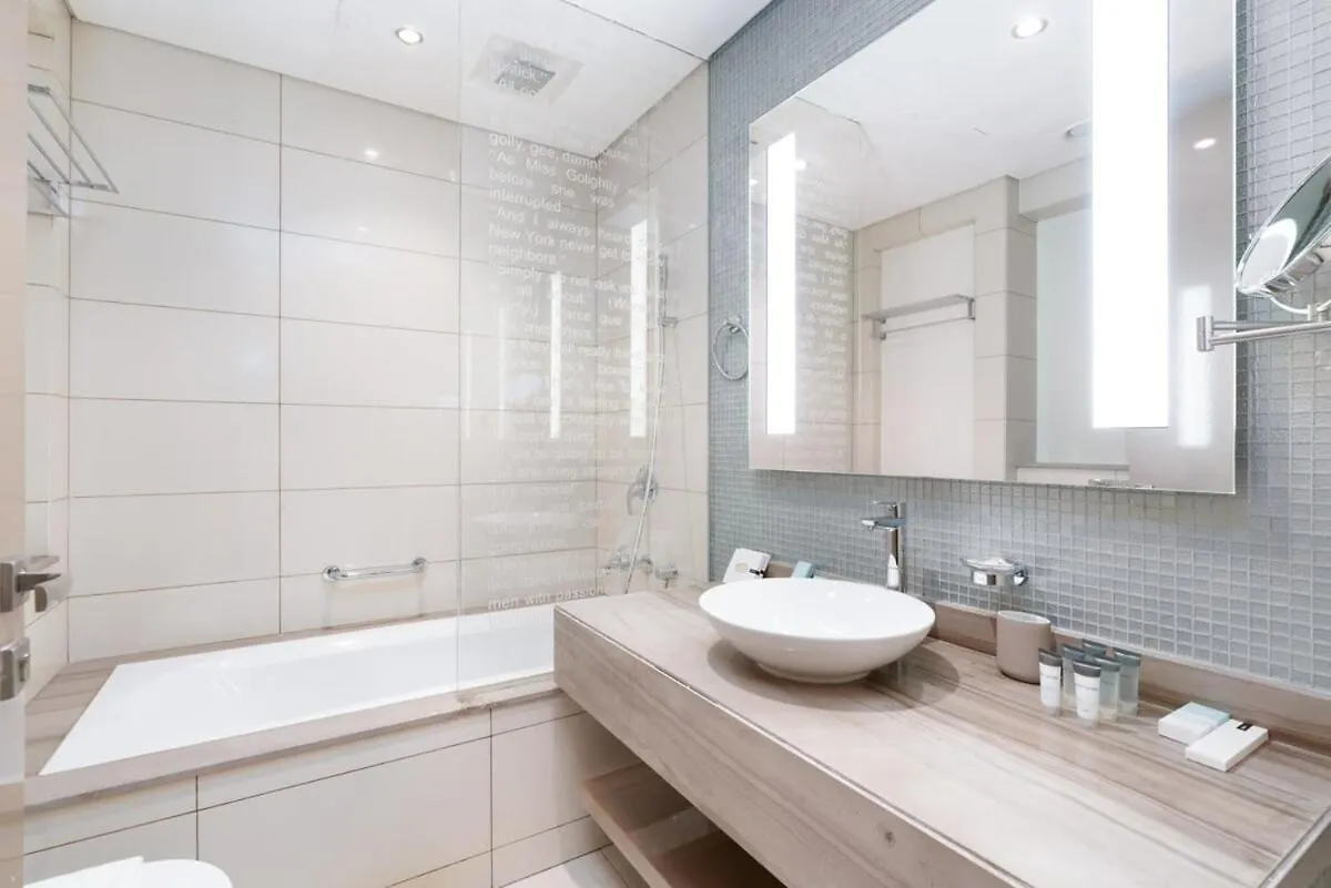 Apartment Damac Paramount Tower Burj Views Dubai
